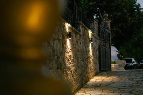 Galería fotográfica de Tepelena Center Hotel en Tepelenë