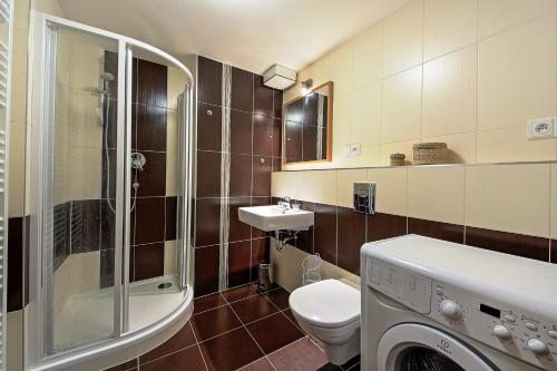 Ένα μπάνιο στο Hluboká Apartment
