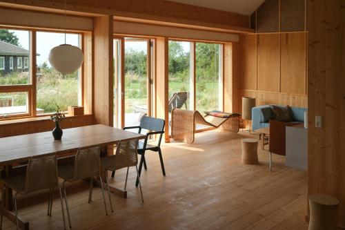 Posezení v ubytování Architect-Designed Gem On The Coast Of Bornholm