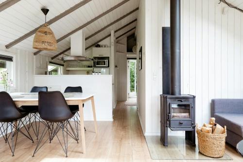 Køkken eller tekøkken på Immerse Yourself In Silkeborgs Wonderful Nature