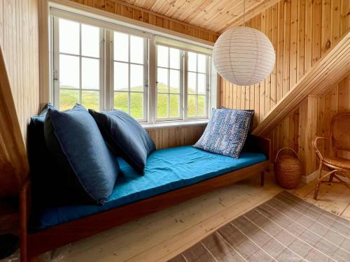 Ein Sitzbereich in der Unterkunft Luxury With Pool In Dunes Near Løkken