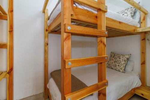 Postel nebo postele na pokoji v ubytování Churchill House