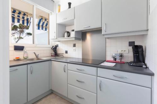 Florida 35m studio with sea views close to the Croisette photo 9