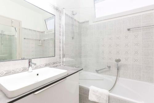 Florida 35m studio with sea views close to the Croisette photo 11