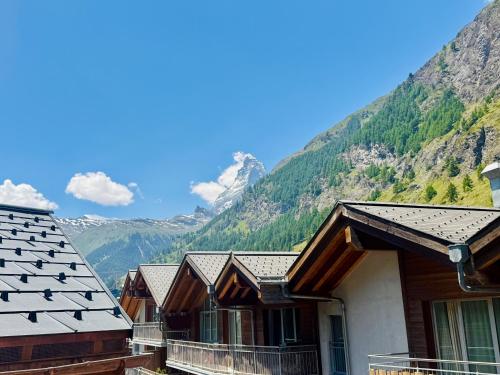 Nespecifikovaný výhled na hory nebo výhled na hory při pohledu z hotelu