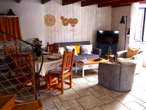 Φωτογραφία από το άλμπουμ του Charme & comfort, Terrace, 5 minutes by boat from Lorient σε Locmiquélic