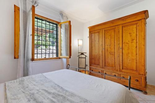 Casa Serena, Radda In Chiantiにあるベッド
