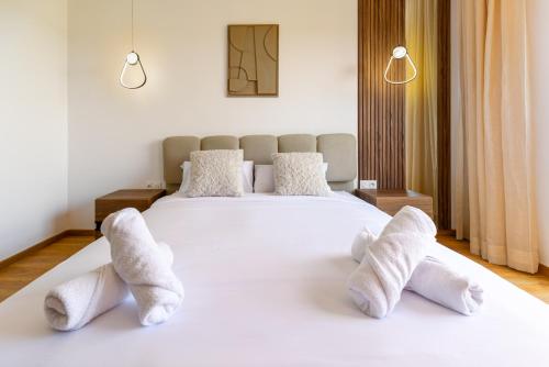 Postel nebo postele na pokoji v ubytování Élégance et confort 3 chambre sur le golf de Noria