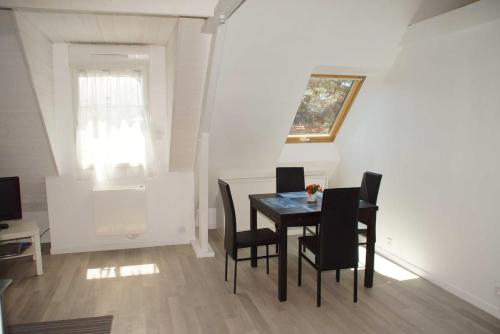 Photo de la galerie de l'établissement Appartement T3 à 150 m de la plage de Bonne Source, à Pornichet