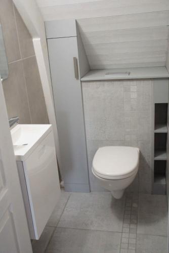 Photo de la galerie de l'établissement Appartement T3 à 150 m de la plage de Bonne Source, à Pornichet