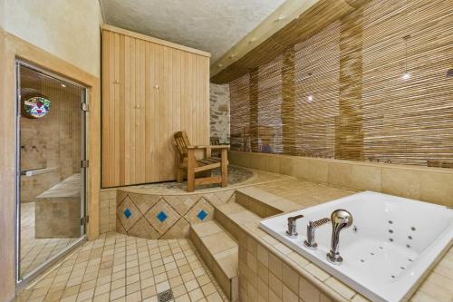 Un baño de Divas Upes