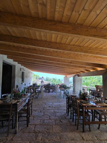 Restaurace v ubytování Tenuta degli Ulivi - Dimora Contadina