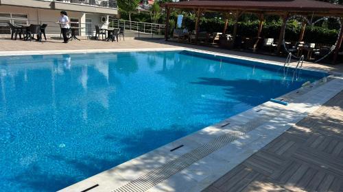 Kolam renang di atau dekat dengan jasmine otel
