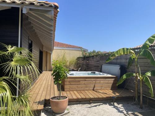 Villa 6 pers avec spa et parking à Moliets - FR-1-379-178