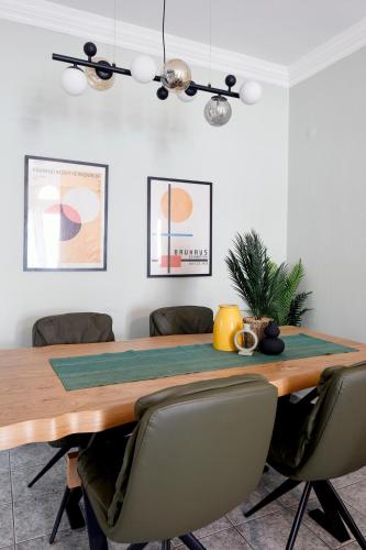 Your Happy Place - flat in SKG