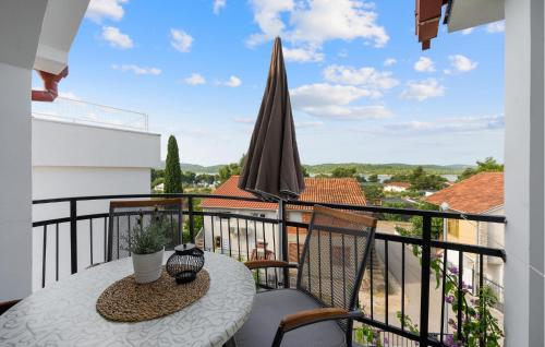 Balkón nebo terasa v ubytování 1 Bedroom Amazing Apartment In Pirovac