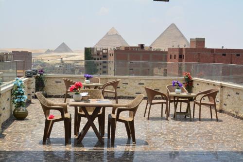Fotografie z fotogalerie ubytování Silent Majesty Pyramids View INN v Káhiře