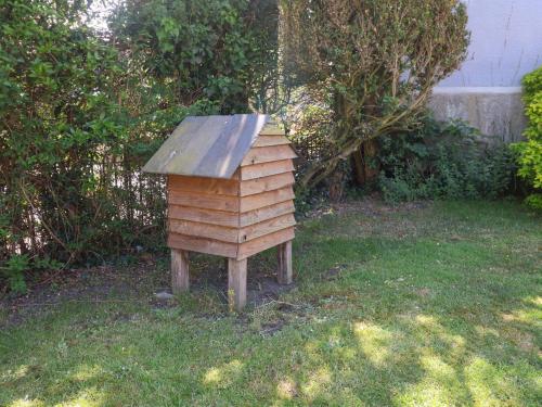 Un jardín fuera de Beehive