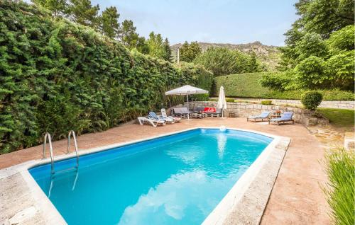 Piscina en o cerca de Beautiful Home In Mataelpino