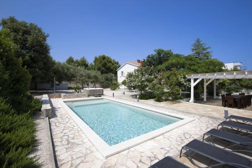 Villa Donna - holiday house for relaxation with pool, sauna, jacuzzi & biliards, Ližnjan - Istra
