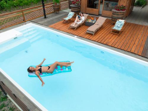 Kuća za odmor Holiday Spa House Kostanjevec s bazenom,saunom i jacuzzijem,Zagreb