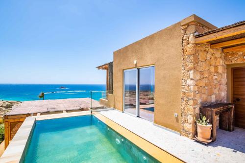 Imagen de la galería de Vala Luxury Villa B, en Karpathos