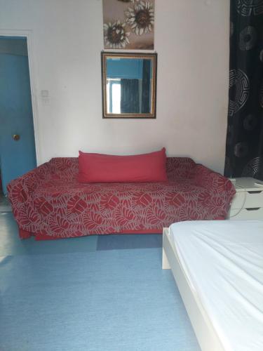 SHARING ROOM IN NEAR THISSIO METRO STATION BY ACROPOLIs