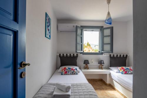 The Paros Collection Homes Luma