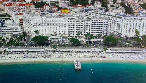 Appartement 2P Terrasse Cannes Croisette Beach 100 meters