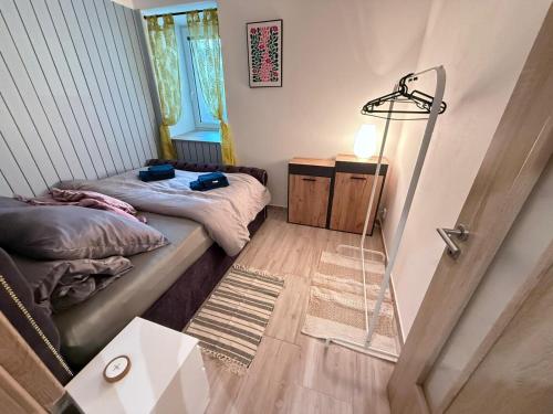 Komenského free parking