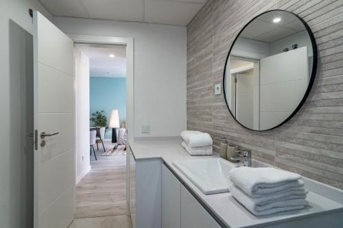 Koupelna v ubytování LE2E- Modern new-build flat near the beach
