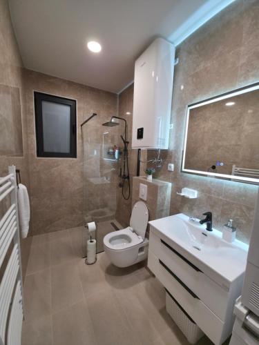 Ένα μπάνιο στο Villa Kleopatra