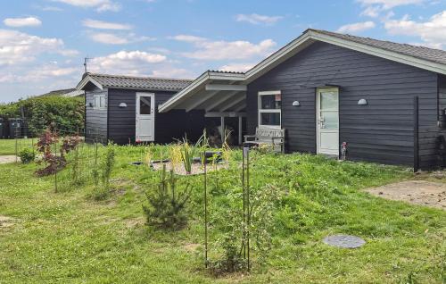 Awesome Home In Slagelse With Wifiにある庭