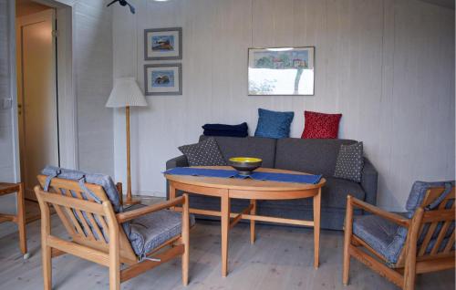 Χώρος καθιστικού στο Nice Home In Ronneby With Wifi