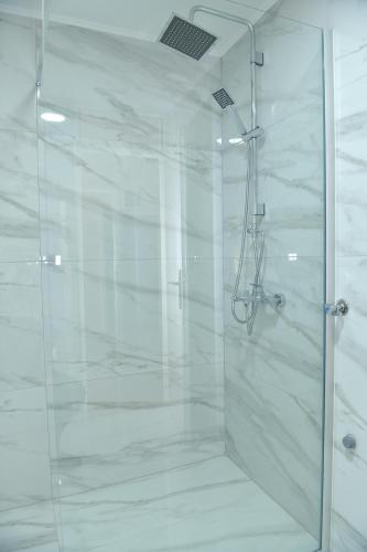 Salle de bains dans l'établissement Apartman Karadjordjevo