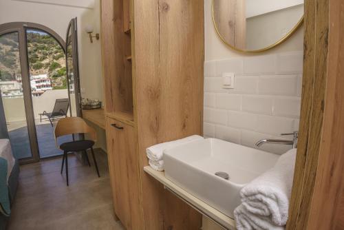O baie la Sunlight Hotel