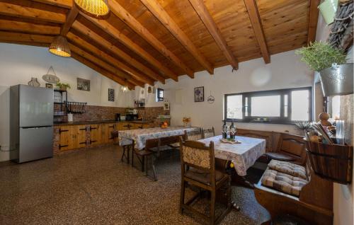 Lovely Apartment In Kastel Stari