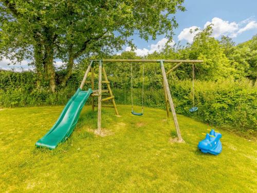 Herní místnost nebo prostor pro děti v ubytování 2 bed in Chulmleigh 87668