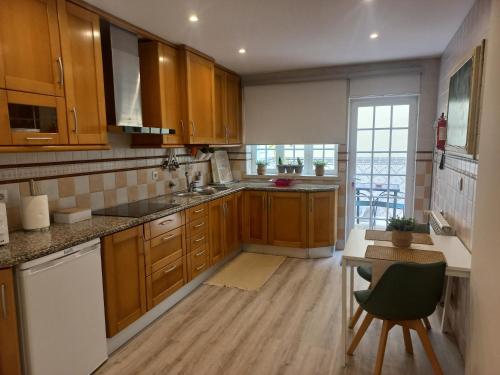Modern, Spacious and Quiet Private Studio in Nazaré - Near Funicular