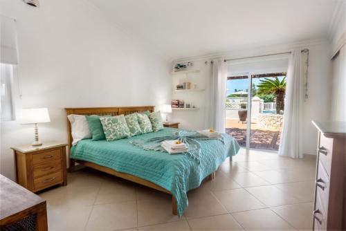 Casa Brava 6 Bedroom Villa with Pool