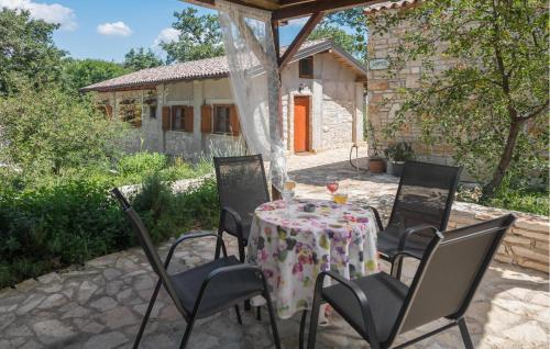 Budova, kde se prázdninový dům nachází