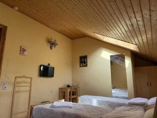 Postel nebo postele na pokoji v ubytování Guest House Goari