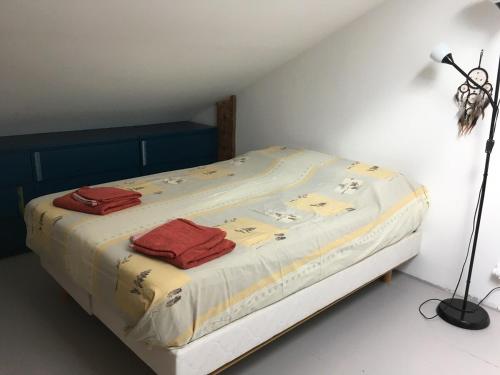 Photo de la galerie de l'établissement Appartement en duplex en face du métro, à Montreuil