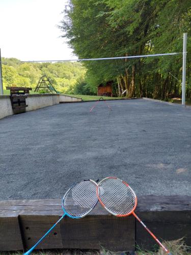 Photo de la galerie de l'établissement Jolie maison en plein pays vert., à Sainte-Fortunade