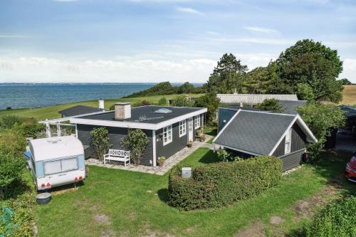 Afbeelding uit fotogalerij van Summer House With 180 Degree Sea View On Langeland in Tranekær