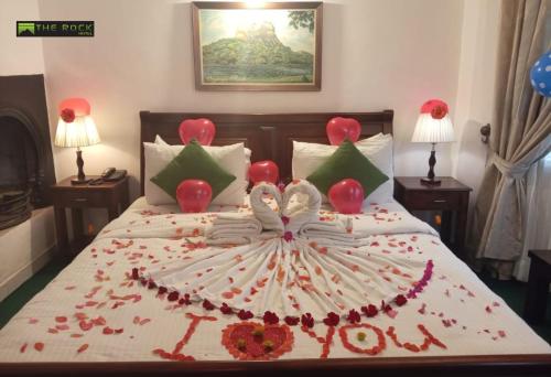 Katil atau katil-katil dalam bilik di The Rock Hotel