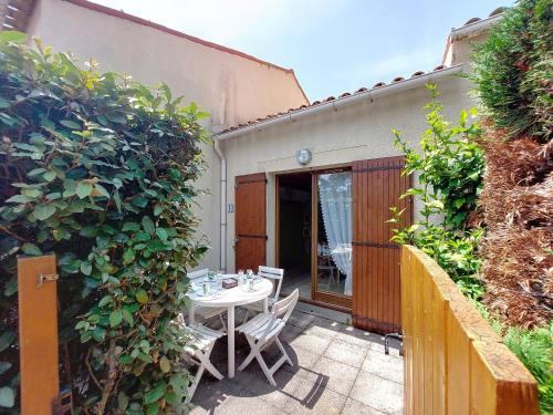 Holiday Home Jardins de l'Océan-1 by Interhome