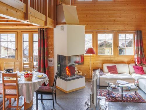 Posezení v ubytování Chalet Chalet A Coeur by Interhome