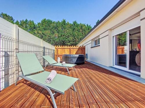 Balkón nebo terasa v ubytování Holiday Home Plassan by Interhome