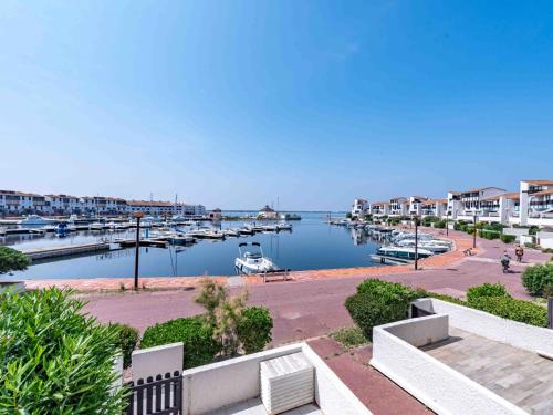 Apartment Palmyra-3 by Interhome